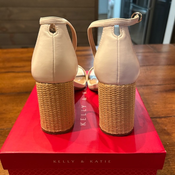 Kelly & Katie Cream Block Heel Sandals - Picture 3 of 7